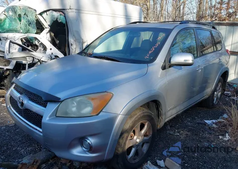 2010 Toyota Rav4 Limited z USA, uszkodzony, nr VIN JTMDF4DV5AD026360